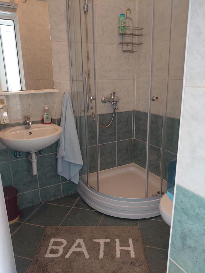 Apartments Tulipan - With Free Private Parking Garage Mostar Extérieur photo