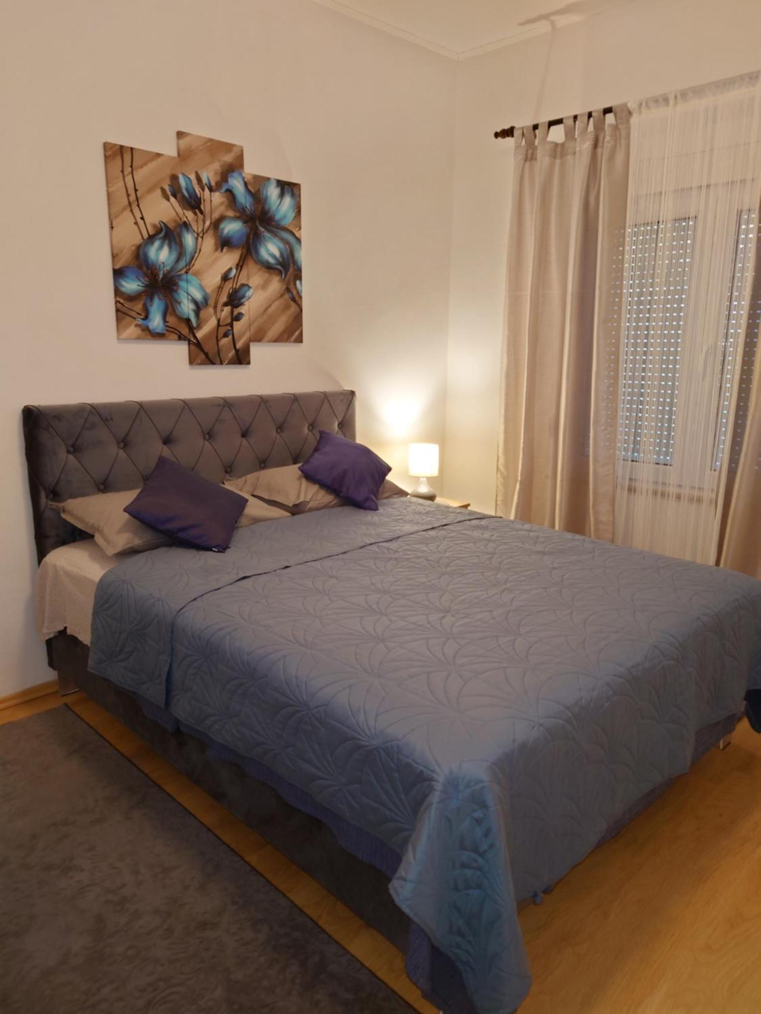 Apartments Tulipan - With Free Private Parking Garage Mostar Extérieur photo