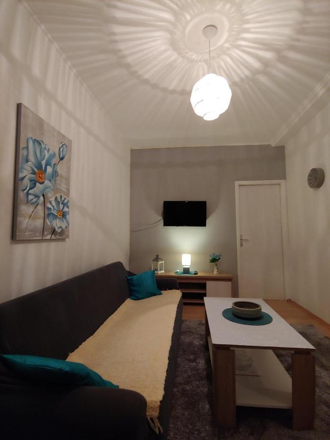 Apartments Tulipan - With Free Private Parking Garage Mostar Extérieur photo